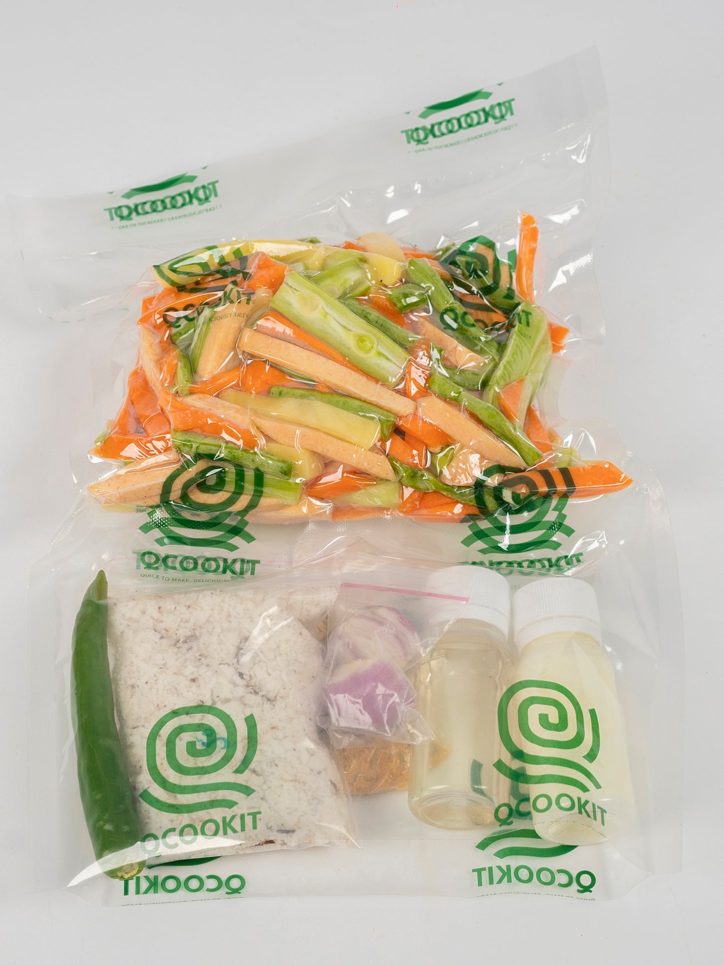 Fresh Aviyal Cut Vegetables with all ingredients -Ideal for Four people