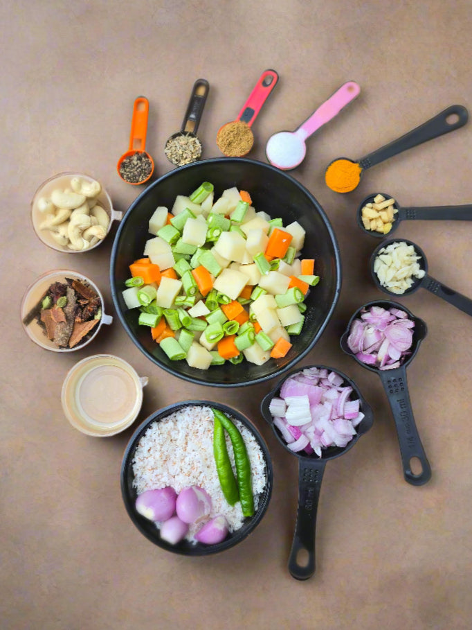 Fresh Veg Kuruma  Vegetables Cut with all ingredients - Ready To Cook - (4 Pax) - Q113